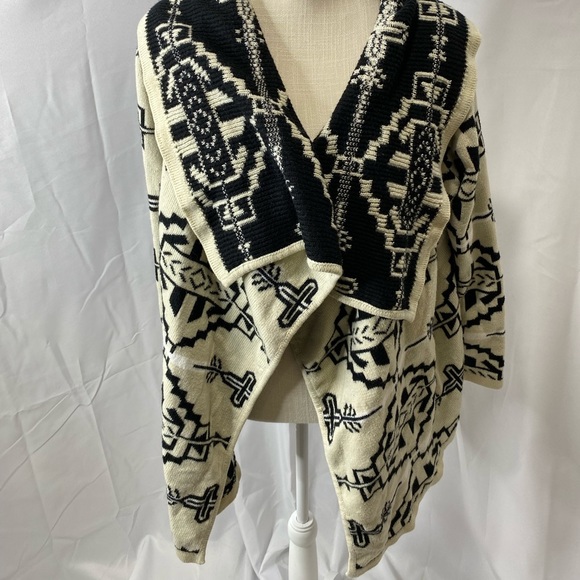 Beulah Style sweater s/m - Picture 2 of 14